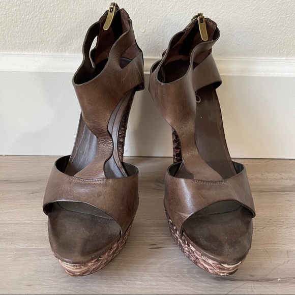 Aldo Brown Leather Open-Toe T-Strap Platform Heels - Picture 2 of 5